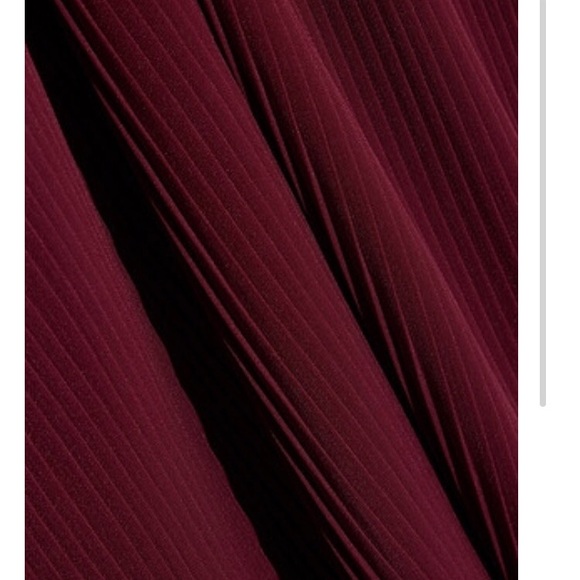 Iris and Ink burgundy dress - Picture 3 of 9